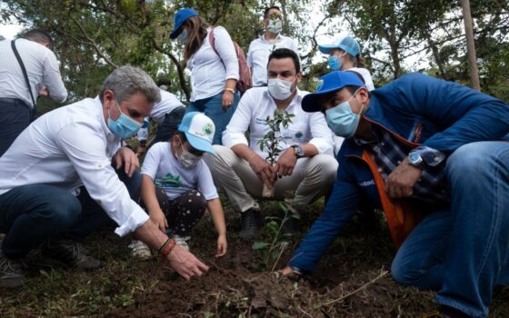 La CNSC anuncia el calendario de inscripciones y costos para el concurso de méritos de las Corporaciones Autónomas Regionales (CAR)